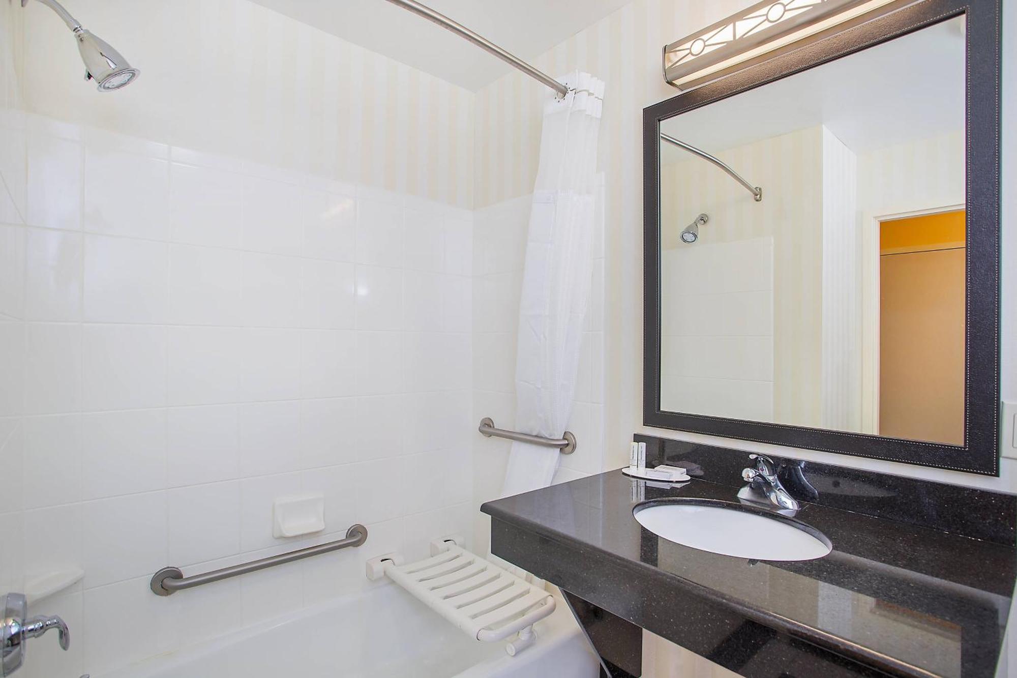 Fairfield Inn & Suites Куквілл Екстер'єр фото