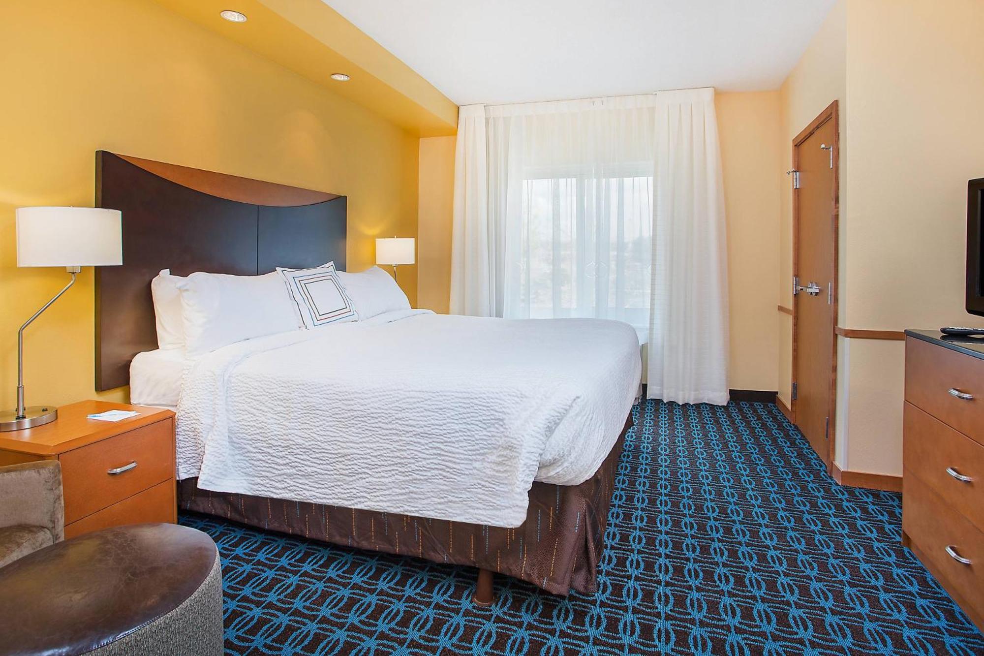 Fairfield Inn & Suites Куквілл Екстер'єр фото