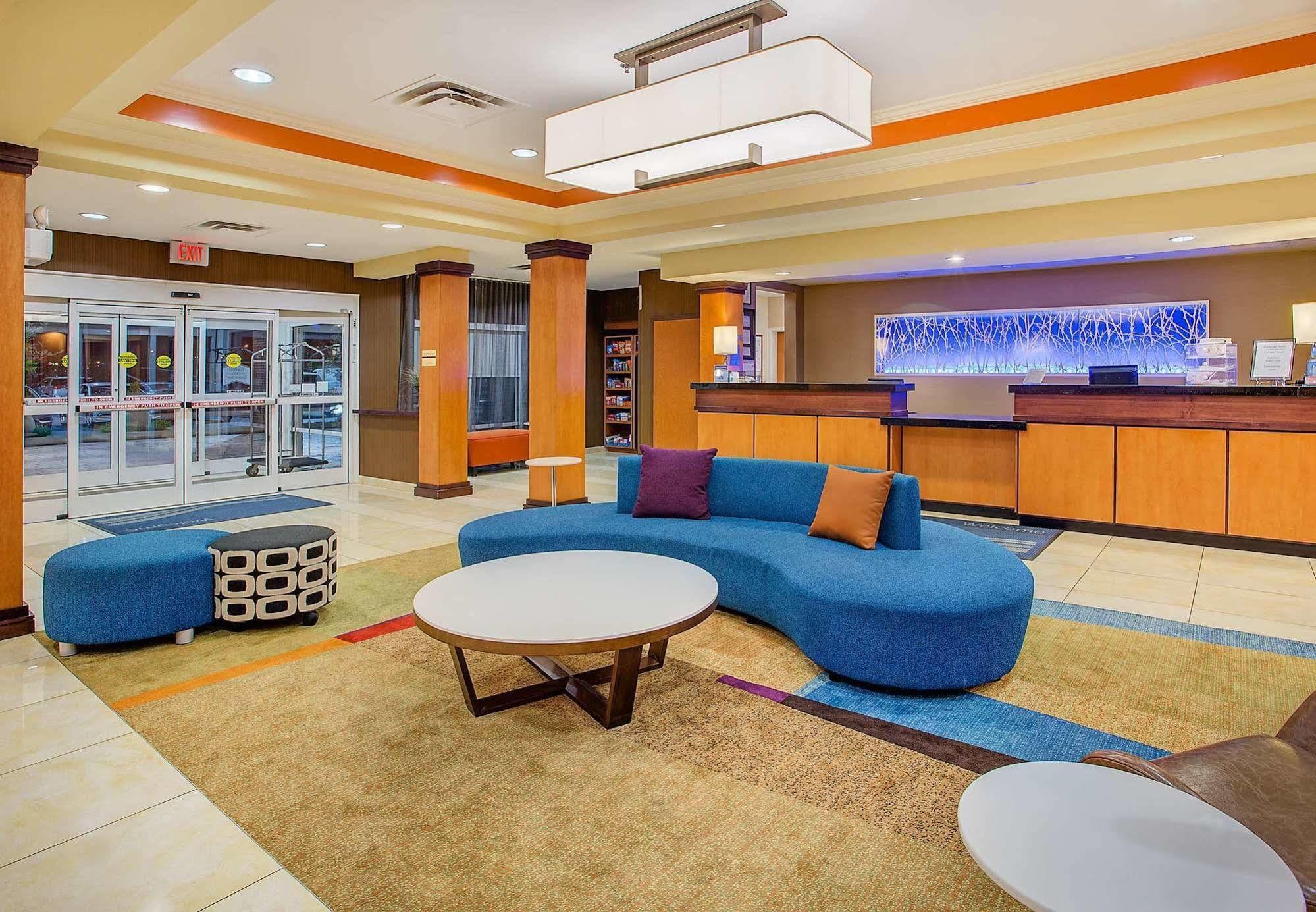 Fairfield Inn & Suites Куквілл Екстер'єр фото